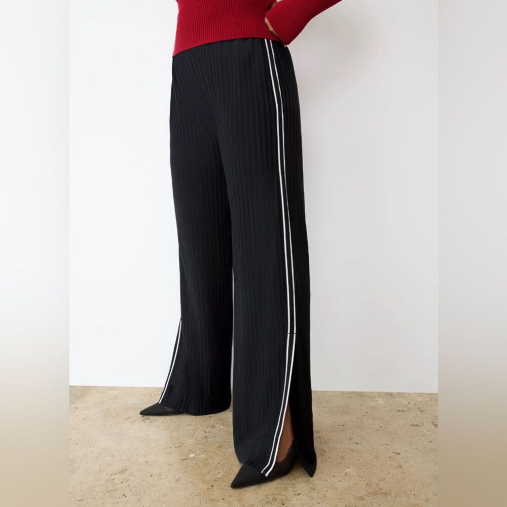 NwT Large GSTQ Fadeaway Side Stripe Rib Track Pants